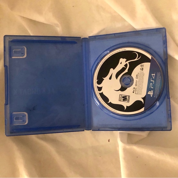 Ps4 game bundle - Picture 2 of 6